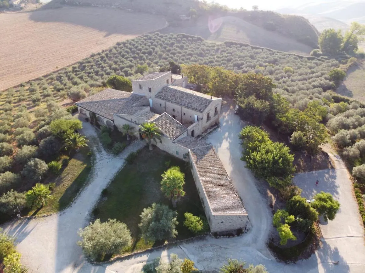 Bauernhof Villa Agriturismo Baglio Pollicarini Pergusa Italien